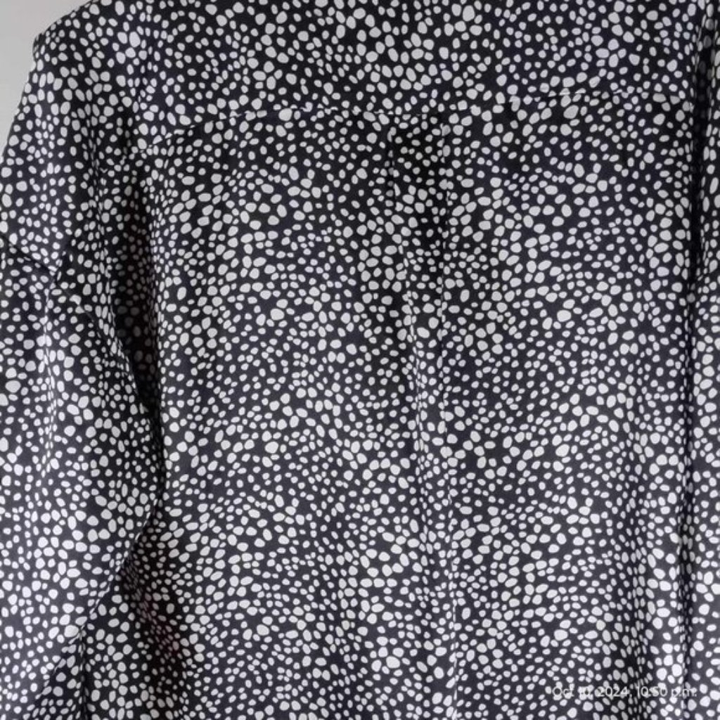 Dynamite Shirt Dress Fits A Small-Medium Huddled Circles Silky Buttonup Collar — image 4 of 8
